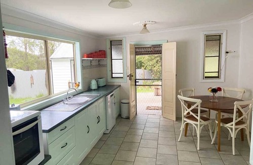Moparrabah Cottage | Valley Views Mid North Coast Wilderness Creek and Mountains