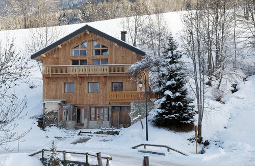 Valmorel Ski Chalet | Valmorel: Large chalet 14 p. near the slopes.