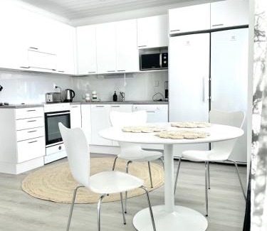 Haapavesi Apartment | Valoisa uusi kaksio keskellä Suomea