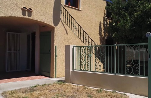 Valros Apartment | Valros: 3-bedroom apartment, near Pézenas, perfect for 8 people