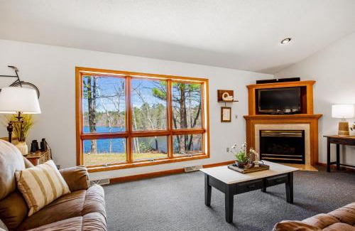 Manitowish Waters House | Vance Lake Retreat