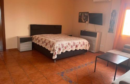 Pinos de Alhaurin House | Vanessa B&B