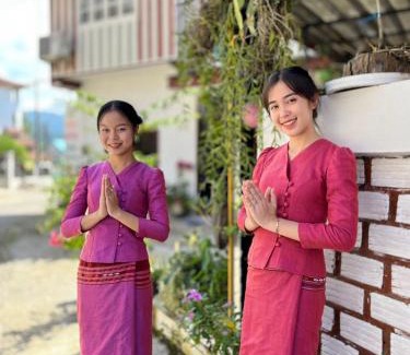 Vang Vieng House | Vang Vieng Queen's- Mountain view Hotel