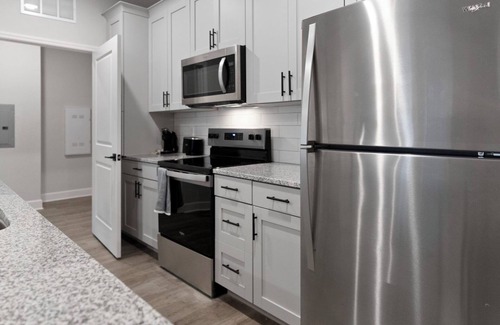 Newberry Apartment | Vanguard 2BD 12 - Two Bedroom Apartment, Sleeps 4