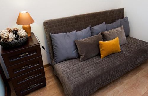 Wesoła Zachod Apartment | Vanilla 1, 2bdr 2bth 5min to Main Square