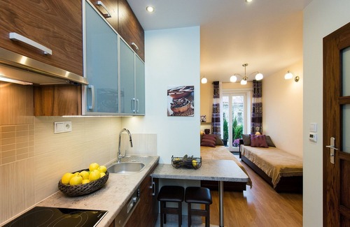 Wesoła Zachod Apartment | Vanilla 2, 3bdr 2bth apartment 5min to Krakow's Main Square