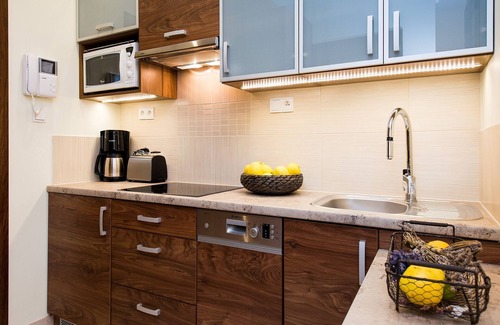 Wesoła Zachod Apartment | Vanilla 2, 3bdr 2bth apartment 5min to Krakow's Main Square