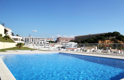 Olhos D'Agua Apartment | Varandas do Mar Flat with pool and Olhos de Àgua Beach