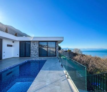 Shkoder Villa | Vatër by lake