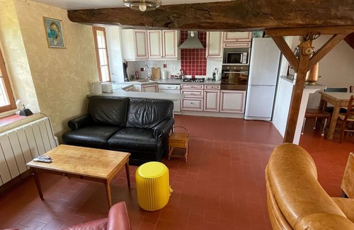 Vatan House | Vatan "The former stables of the Castle" - 7 people - garden - wifi
