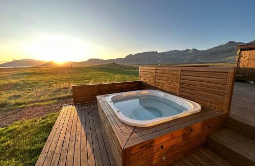 Snaefellsnes Peninsula House | Vatnsholt in Snæfellsnes - Birta Rentals