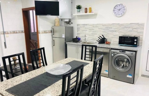 Seia Villa | VC Alojamentos T2, a 5 Minutos de Seia. Aceita Animais de Estimação!