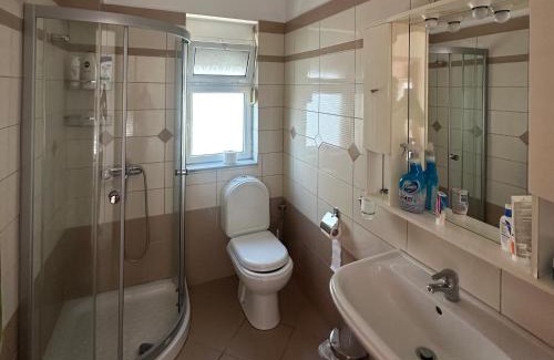 Qafe e Gjashtes Apartment | Veliera View-Saranda Stay