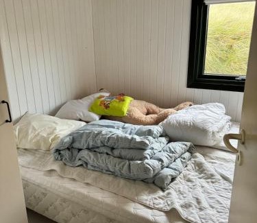 Grønhøj House | Veludstyret sommerhus i unik natur 350 m fra lækker badestrand - helårsbolig