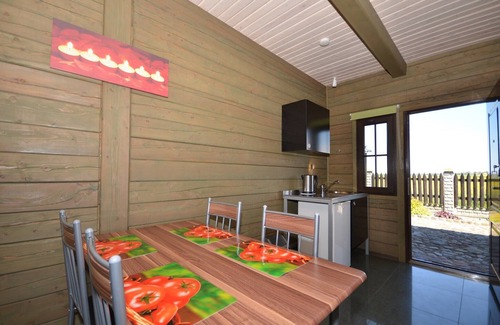 Darlowo Apartment | Veluwe Retreat w/Garden