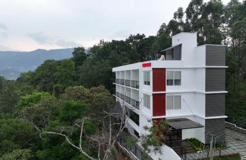 Nullatanni Hotel | Velvet Clouds Munnar