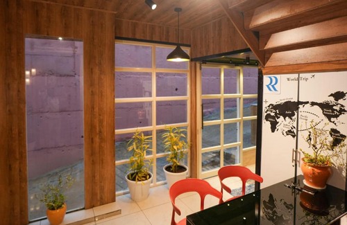 Nullatanni Hotel | Velvet Vista Munnar