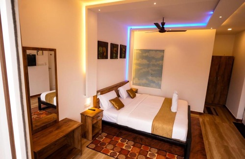 Nullatanni Hotel | Velvet Vista Munnar