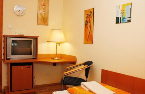 Hatvan House | Vendégház 60