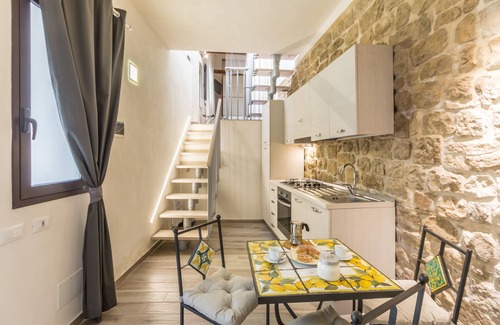 Comiso House | Venere - Appartamento Indipendente in Pieno Centro Storico