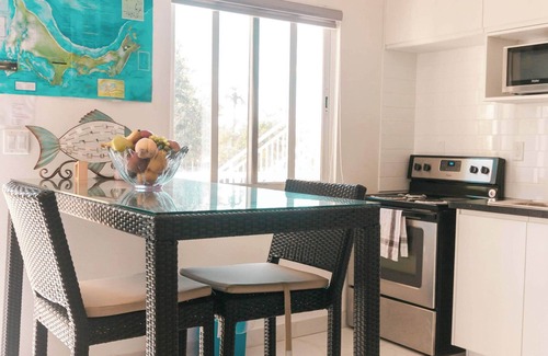 Venetian Road Settlement Apartment | Venetian Breeze Cozy Studio #7