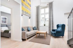 Old Town Apartment | Venetian House Market Square Aparthotel