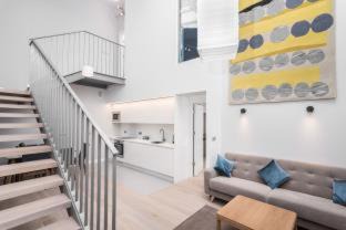 Old Town Apartment | Venetian House Market Square Aparthotel
