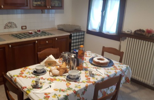 Camponogara House | Venice! 15 'by train. Lido, Chioggia, Padua, Treviso, Verona-Wi-Fi free.