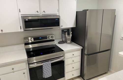Plantation Condo | Venice Condo w/Full Country Club Membership