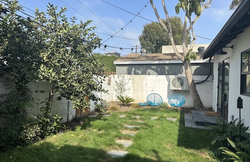Marina del Rey Cottage | Venice/Marina Del Rey Cottage studio with Private Garden