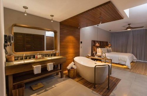 Puerto Morelos Hotel | Ventus Ha at Marina El Cid Spa & Beach Resort