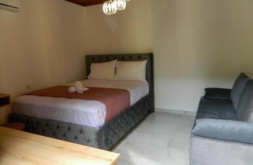 Paralia Pantaleimonos House | Veny House
