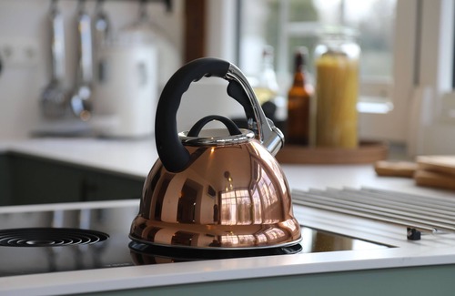 Burg-Dorf Apartment | Veranda - Haus Stenzinger