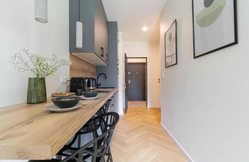 Katowice Apartment | Verde Kato Apartment Francuska - FREE PARKING - Self check-in