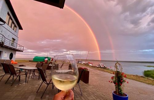 Vergi Hotel | Vergi Sadam & Restoran Wirkes'