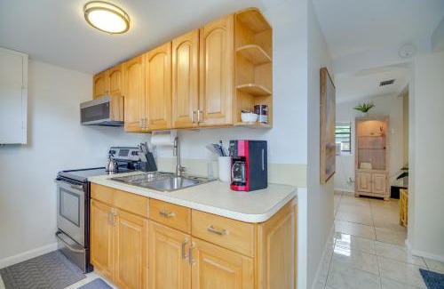 Rock Ridge Apartment | Vero Beach Studio with Shared Patio about 3 Mi to Beach!