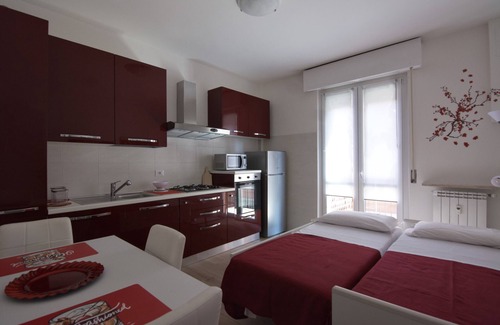 Sud-Ovest Apartment | Verona Fairhome - The Red