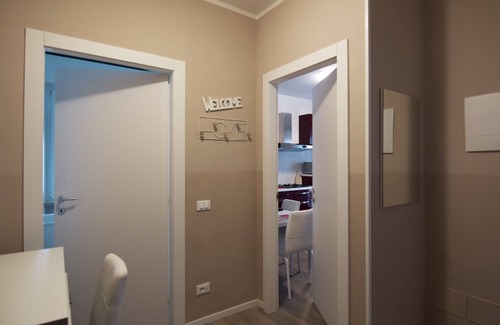 Sud-Ovest Apartment | Verona Fairhome - The Red