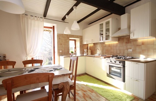 Viconago House | Veronica & Ladybug House for 8 people with pool.
