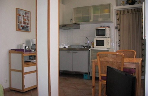 Notre-Dame Apartment | Versailles-Château: 2-star studio, central and quiet.