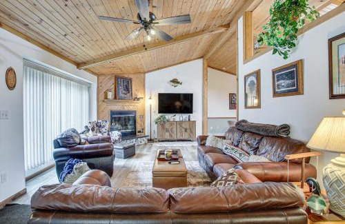 Friendship House | Versatile Castle Rock Lake Home with Fire Pit!