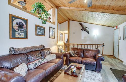 Friendship House | Versatile Castle Rock Lake Home with Fire Pit!