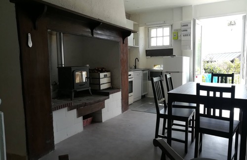 Payzac Cottage | Verte Nature In Périgord, with heated pool