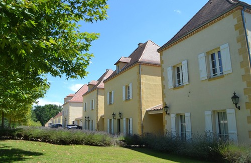 Mouleydier Villa | Very beautiful villa with pool on Château les Merles golf course, near Bergerac