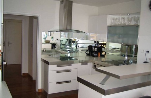 Isola Apartment | Very bright apartment with 5 rooms, 9th floor, ideally placed