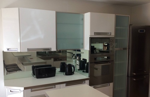 Isola Apartment | Very bright apartment with 5 rooms, 9th floor, ideally placed