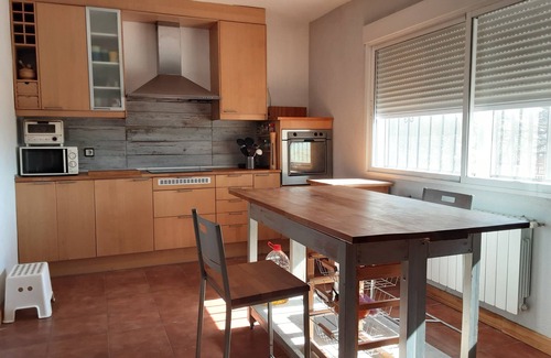 Santa Cruz del Retamar Ski Chalet | Very bright villa with many spaces outside