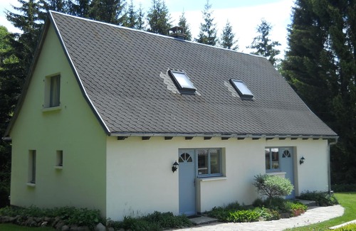 Egliseneuve-d'Entraigues Cottage | Very comfortable, quiet cottage, wifi, Sancy near Super Besse