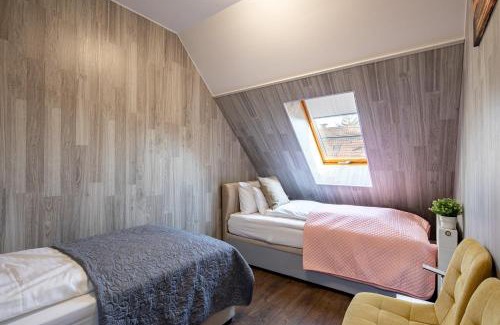 15th District Apartment | Very Calm - Easy Sleep with AirCon