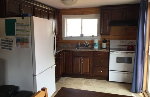 Pointe-du-Chene Cottage | VERY CLOSE TO PARLEE BEACH - WIFI -TV - AIR CONDITIONING - BEACH PASS